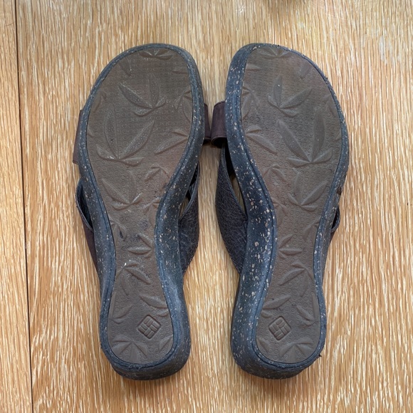 Columbia sandals - Picture 2 of 3